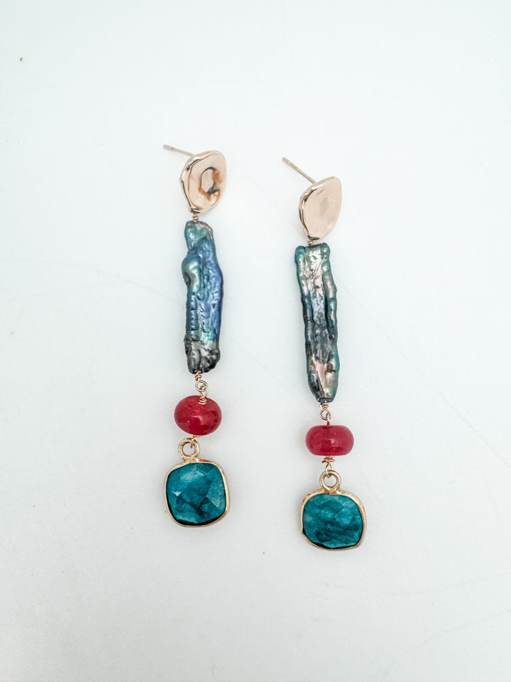 Emerald and Pearl Dangle Earrings