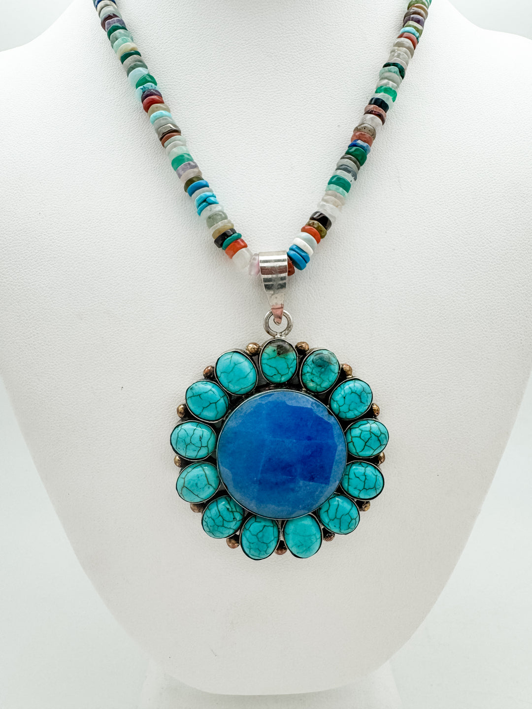 Howlite and Agate Flower Pendant